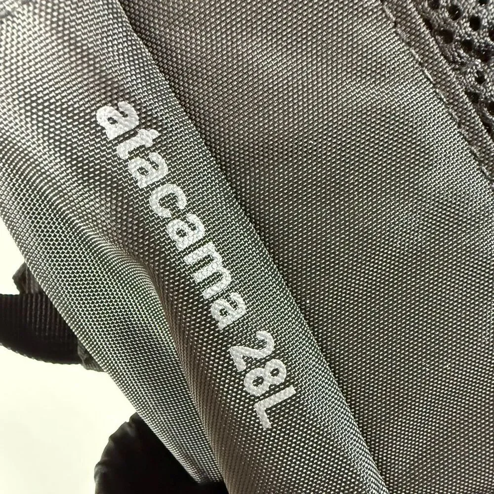 Patagonia black backpack atacama 28L 17x11x7” - Picture 9 of 9
